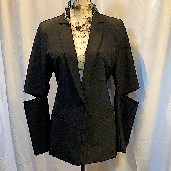 Supply & Demand Open Cold Elbow Black Blazer - Picture 2 of 10